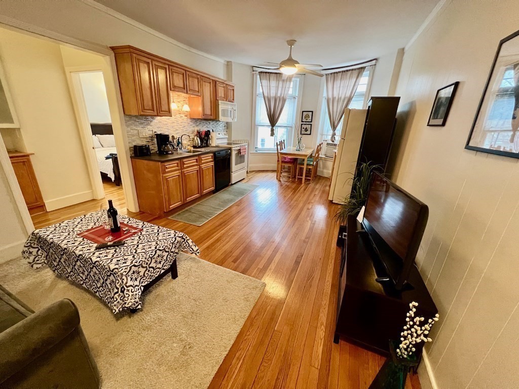 36 Winchester, Brookline