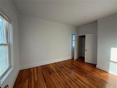 16 Stanford Ter, Ward Two