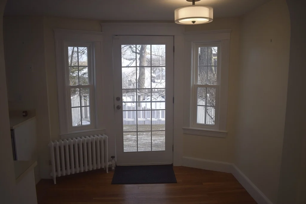 60 Park St, North Andover