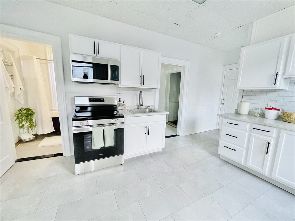 14 Auburn, Worcester