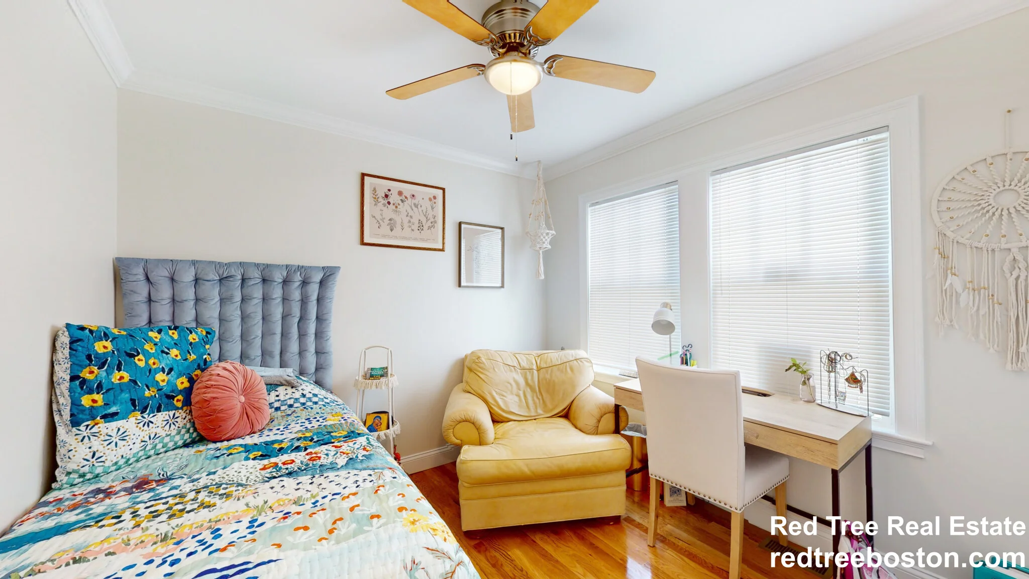 35 Crosby Rd, Chestnut Hill