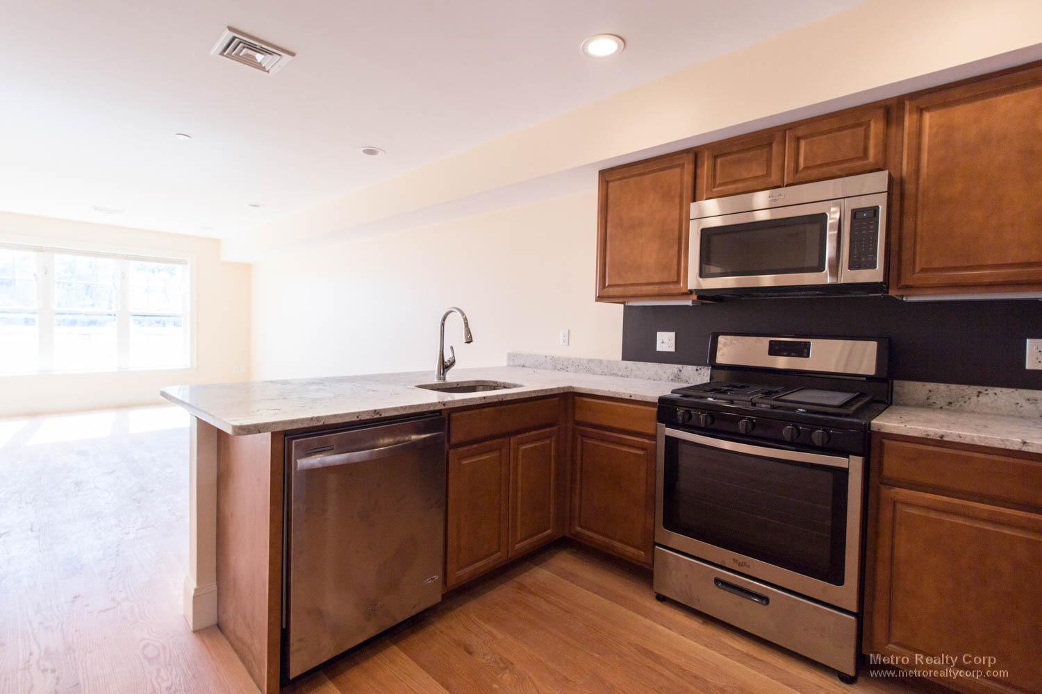 5165 Washington St, West Roxbury