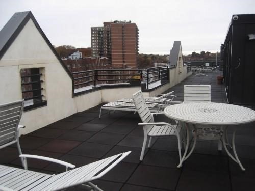 1933 Commonwealth Ave, Brighton