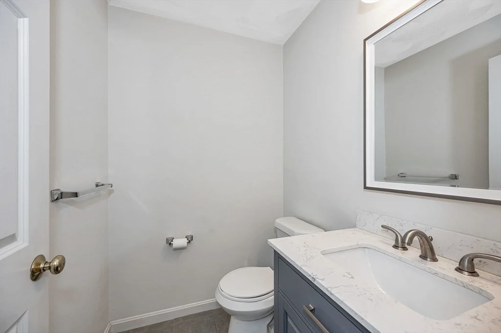 42 Rogers St, Tewksbury