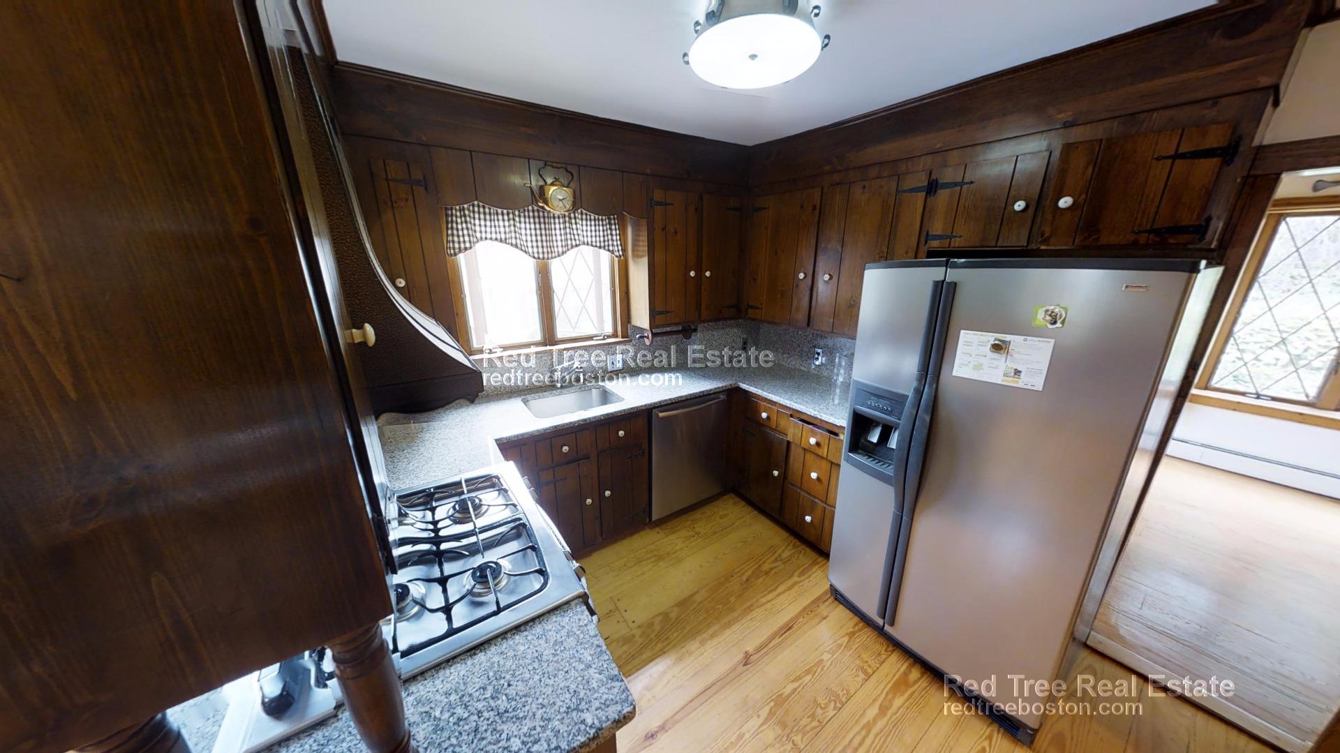 63 Johnson St, West Roxbury