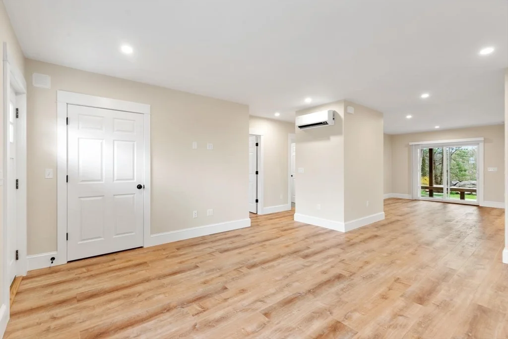 26 Lyndale, West Gloucester