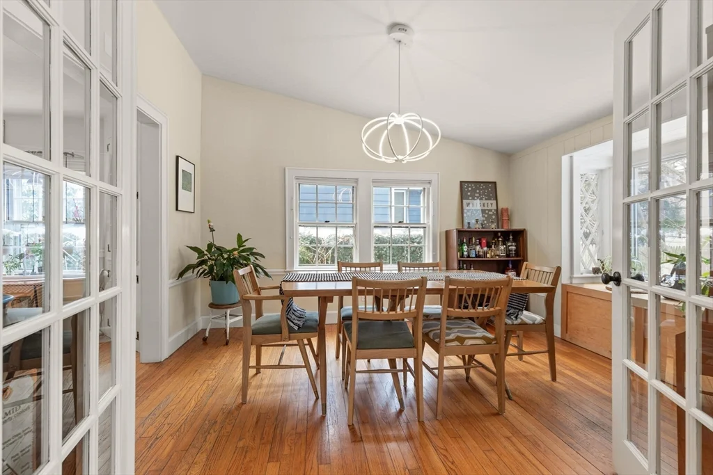 36 Joyce Rd, Medford