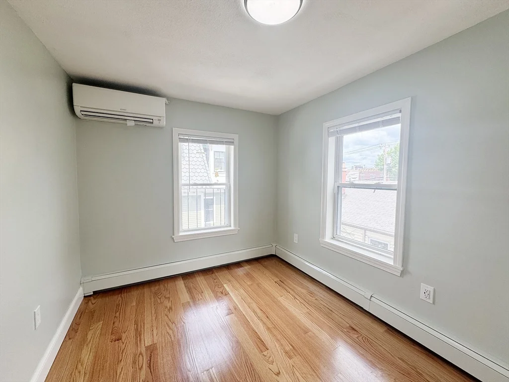 7 Sumner Pl, East Boston
