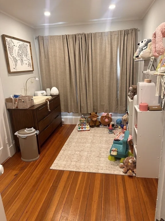 585 Main St, Watertown