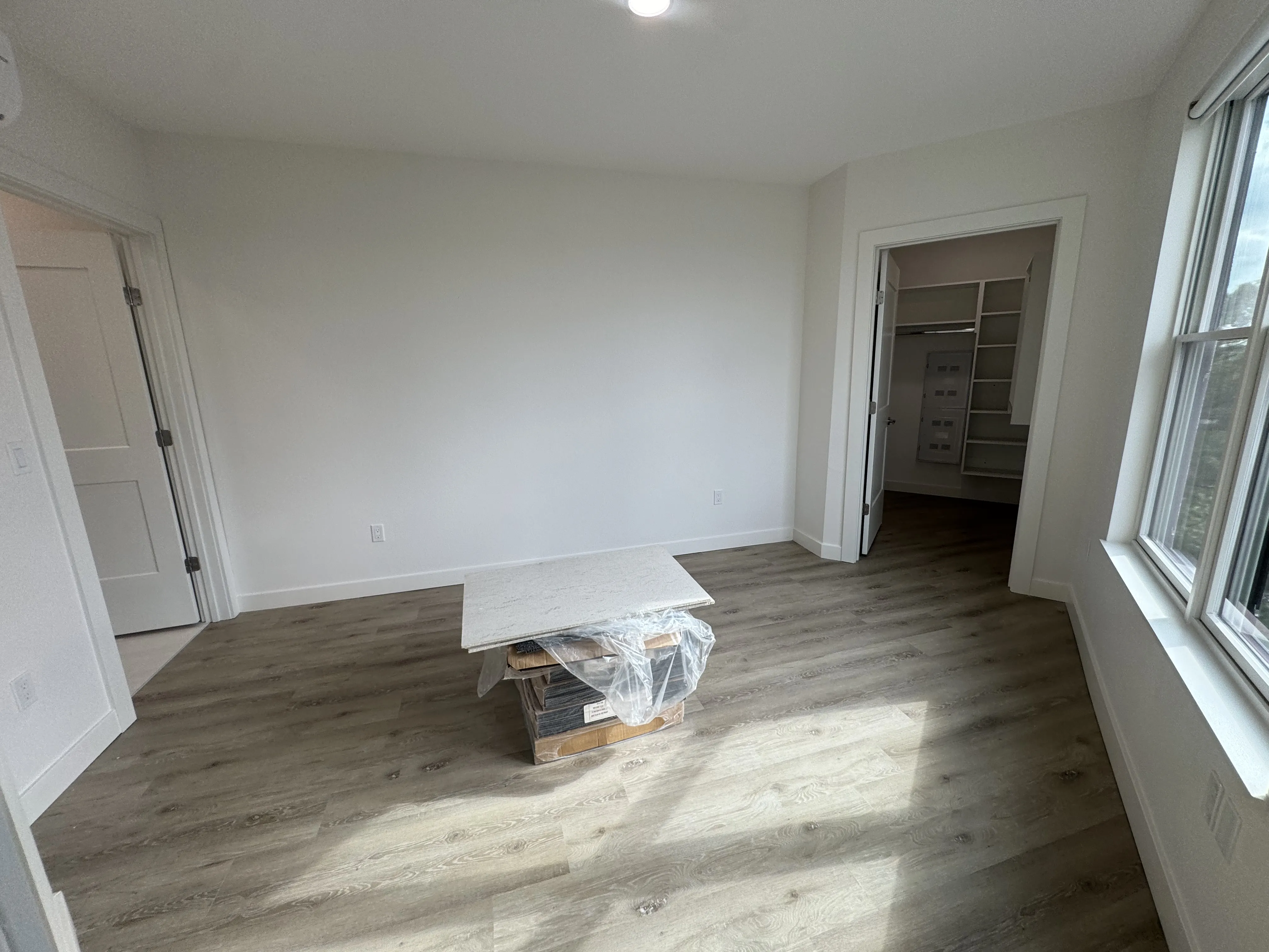 319 Broadway, Everett