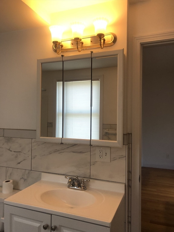 93 Pine St, Swampscott