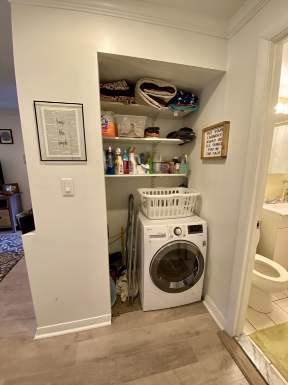 1734 Commonwealth Ave, Brighton