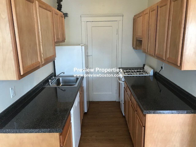 1163 Boylston St, Fenway