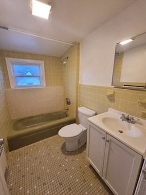 170 Safford St, Wollaston