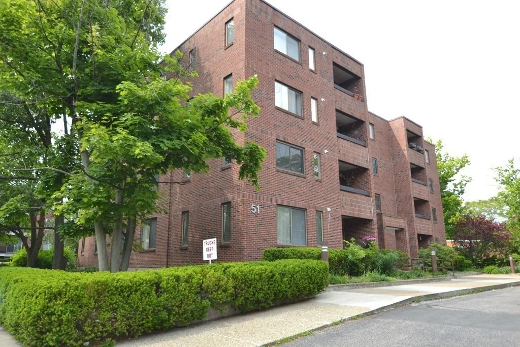 51 John St, Coolidge Corner