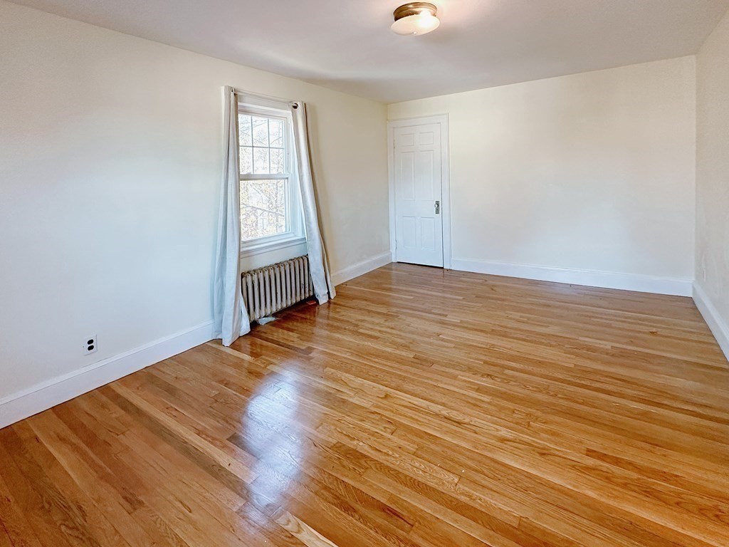 3 bed, 1.5 bath apartment for rent at 32 Valentine Unit SFH, Arlington — photo 8 of 16