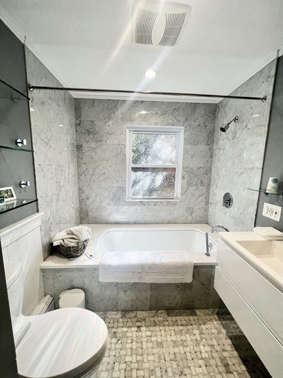 2 bed, 2 bath apartment for rent at 5 Greenough Park Unit 1, Jamaica Plain — photo 9 of 13