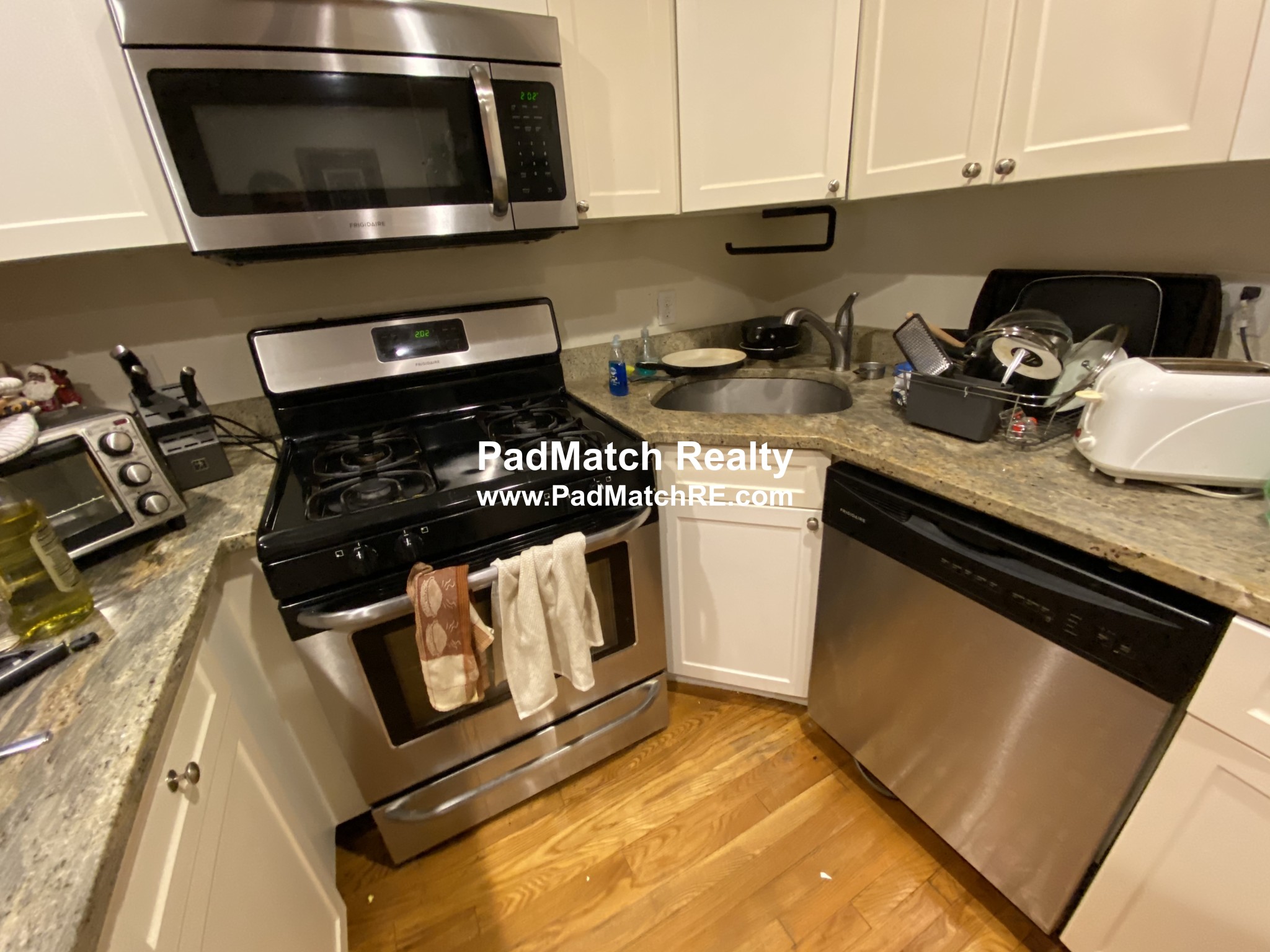318 Saint Paul St, Brookline