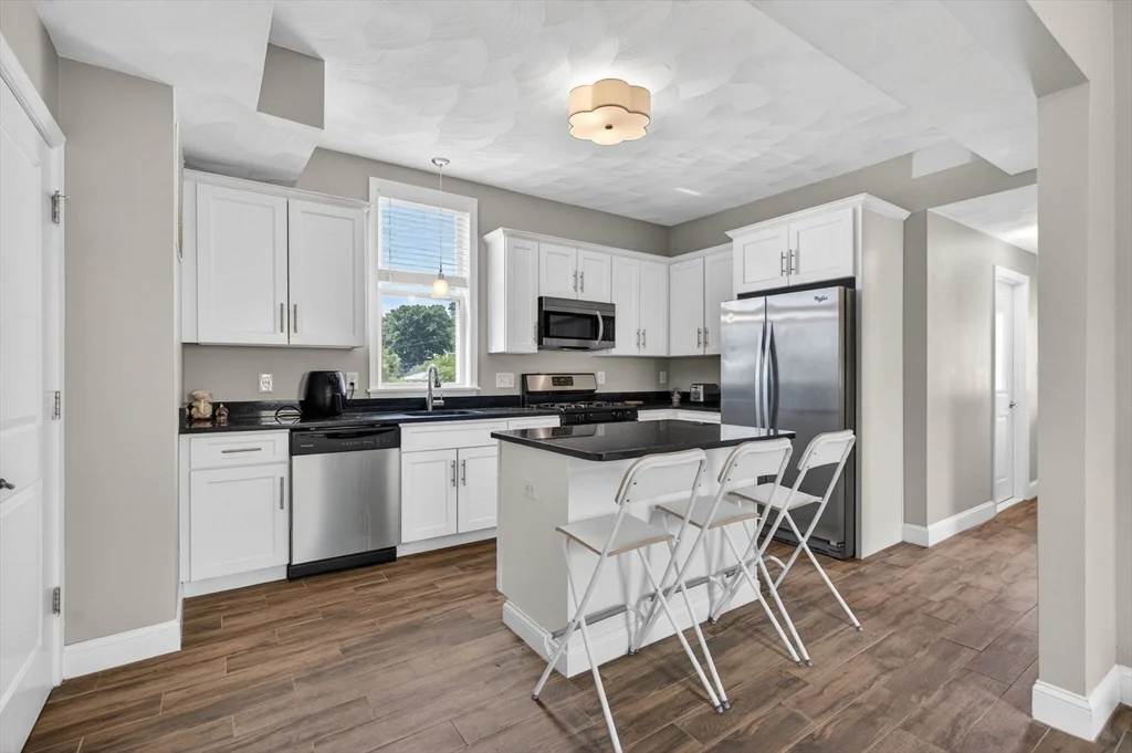 41 Boardman St, East Boston