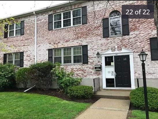 141 Lake Shore Rd, Brighton