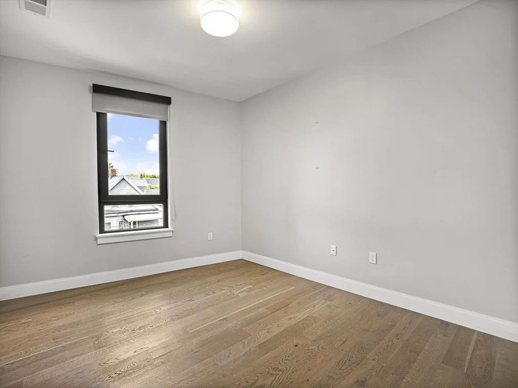 9 Central St, Spring Hill