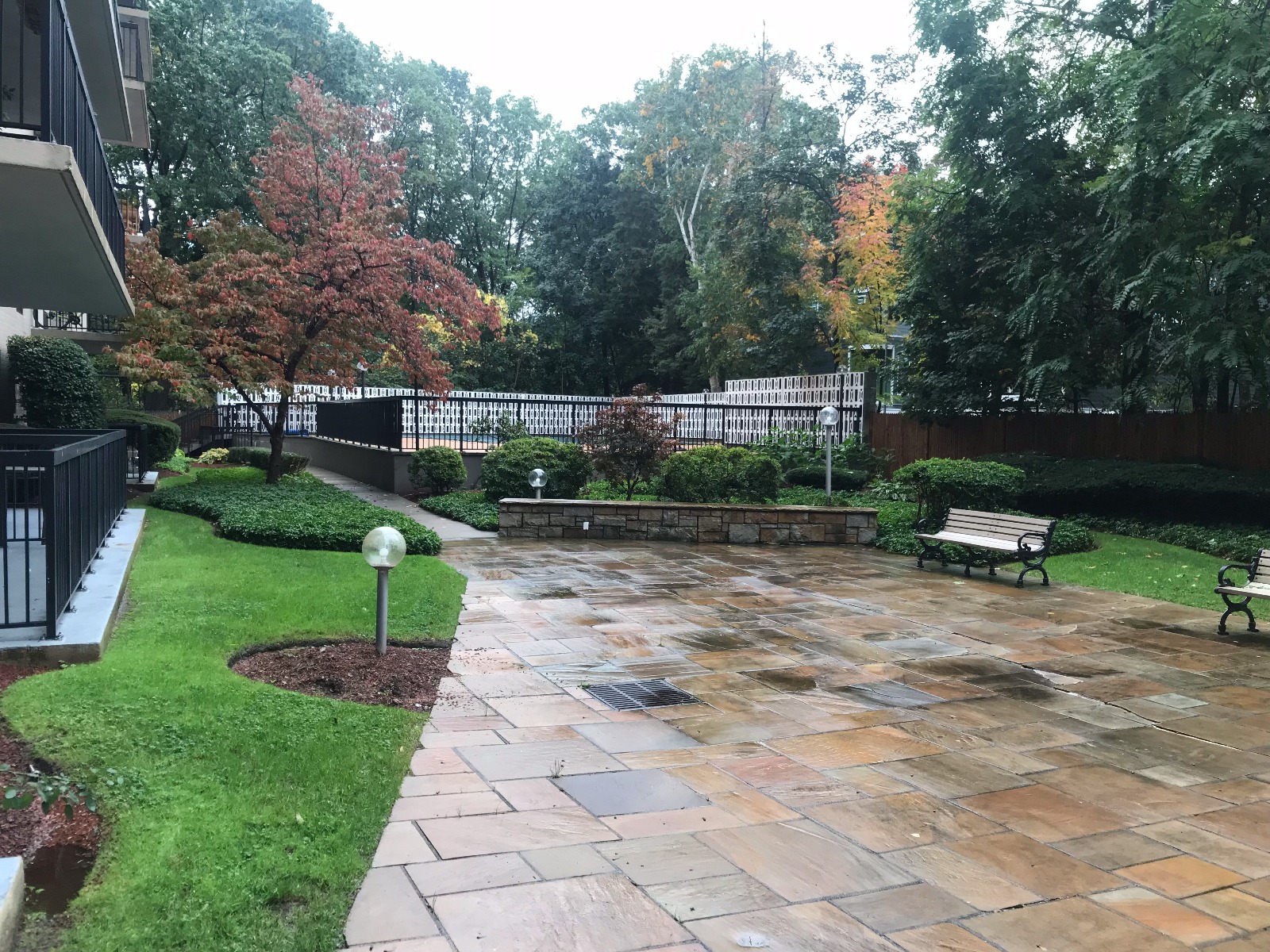 101 Monmouth St, Longwood