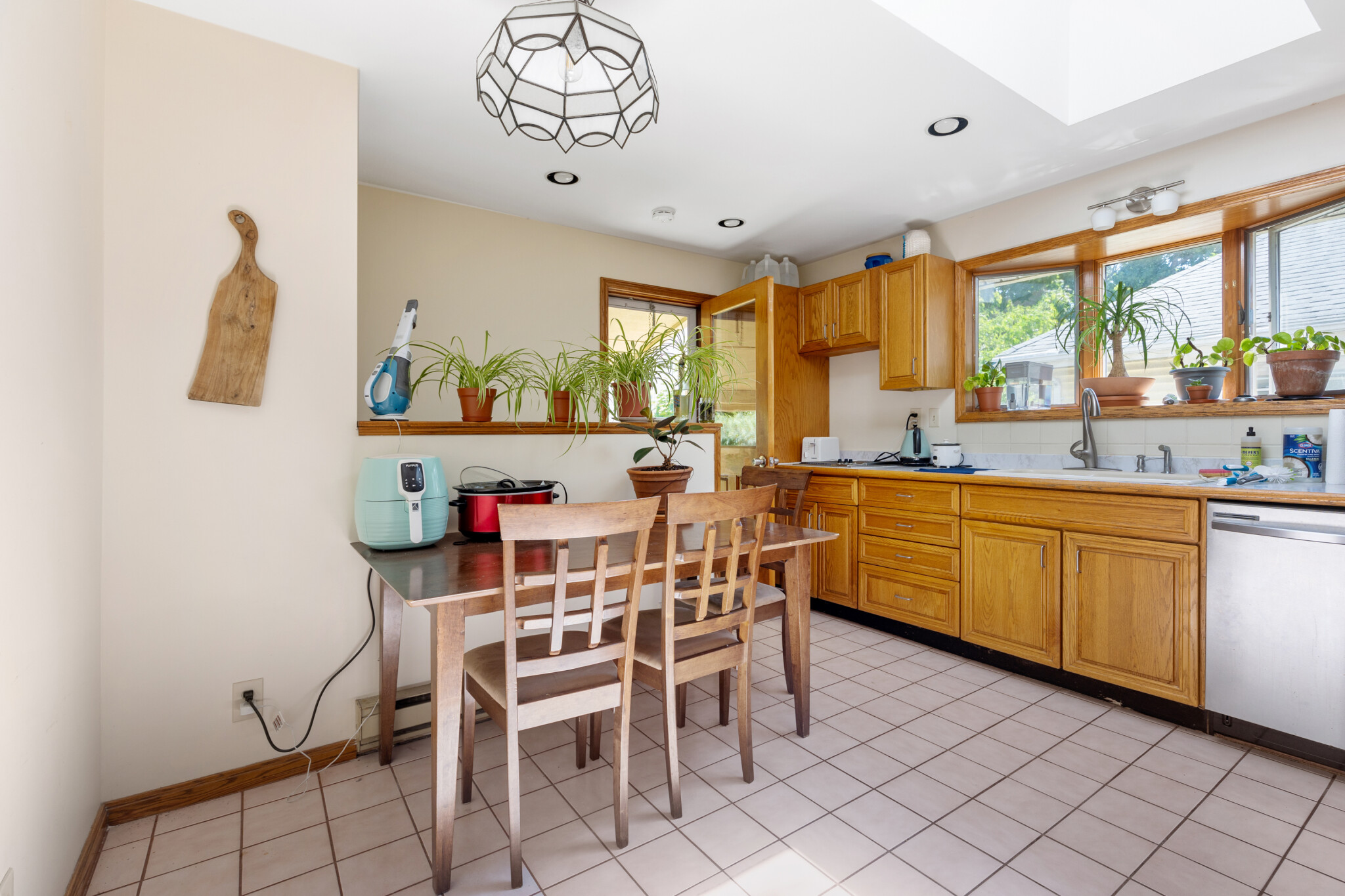 27 Murray Hill Rd, North Cambridge