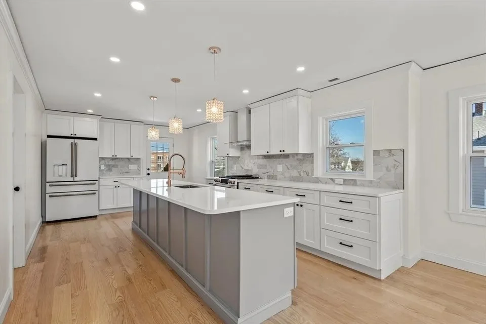 158 North Beacon St, Watertown