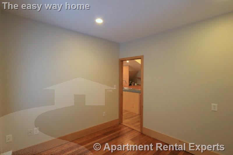 132 Columbia St, Central Square