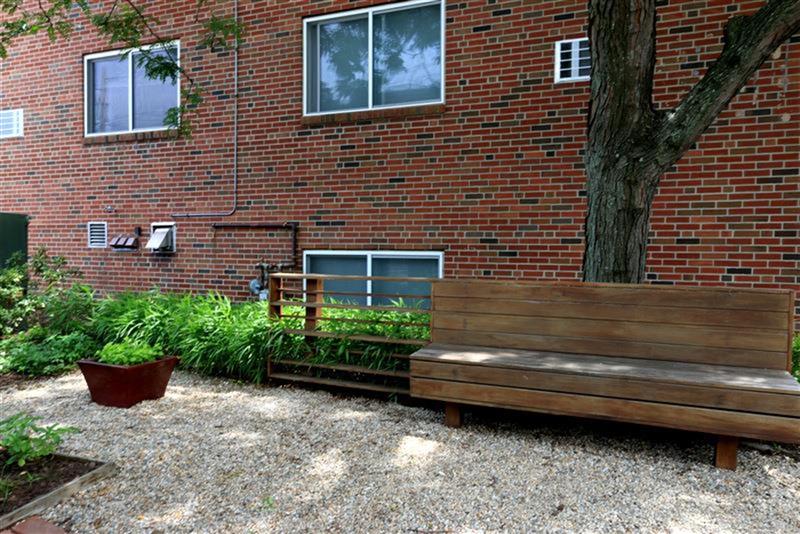 70 Park St, Ward Two