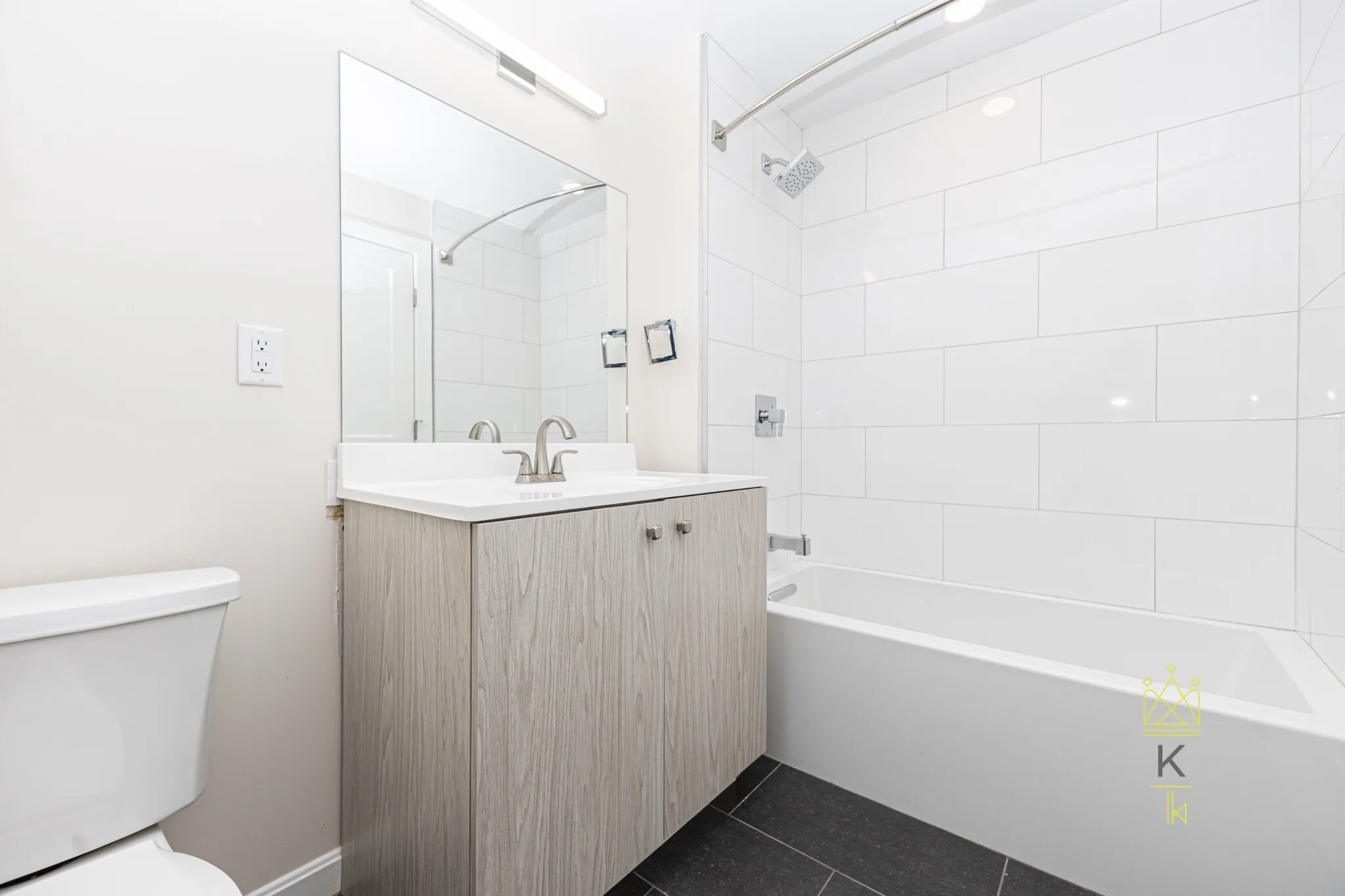 458 Washington St, Brighton
