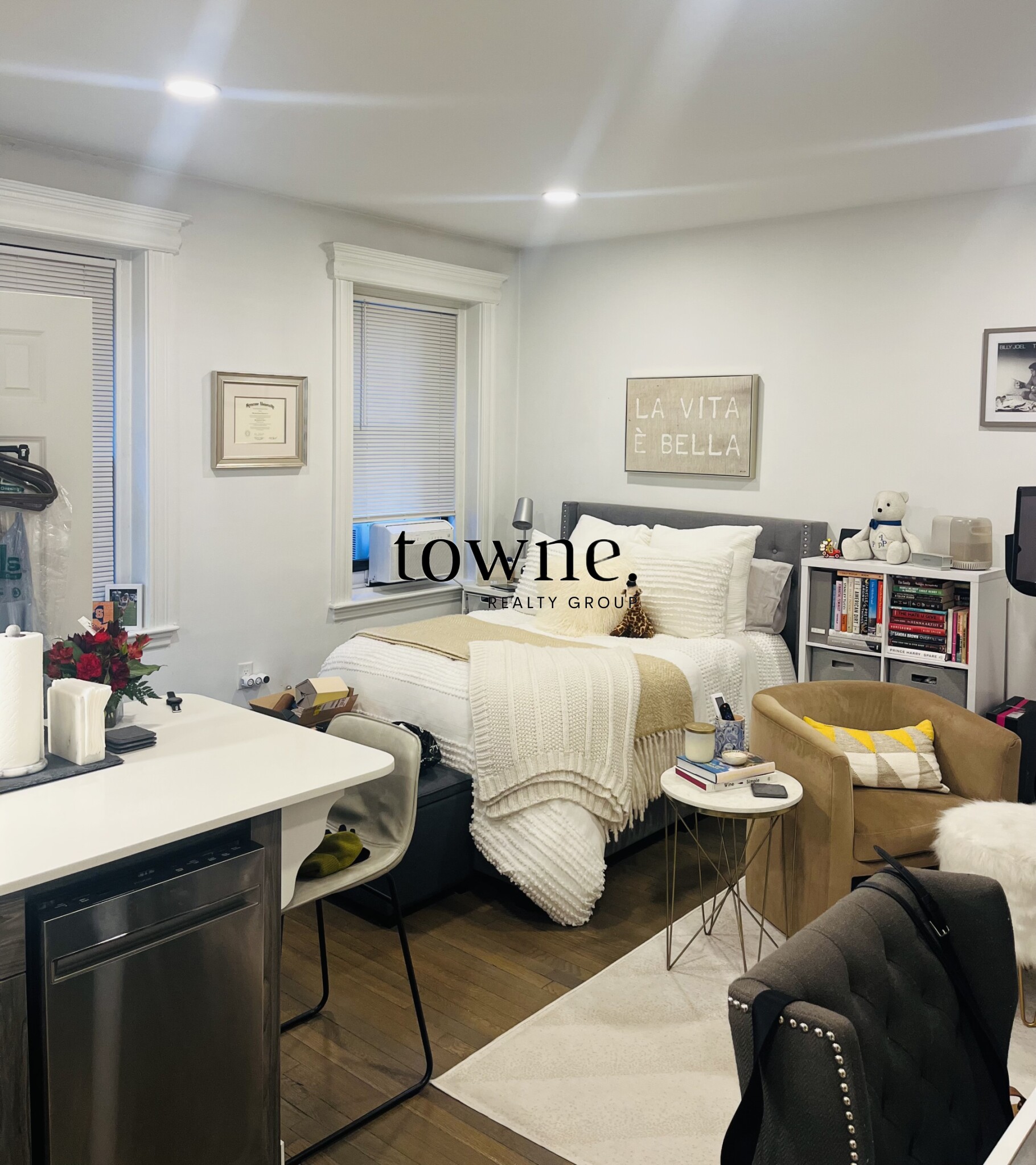 11 Queensberry St, Fenway