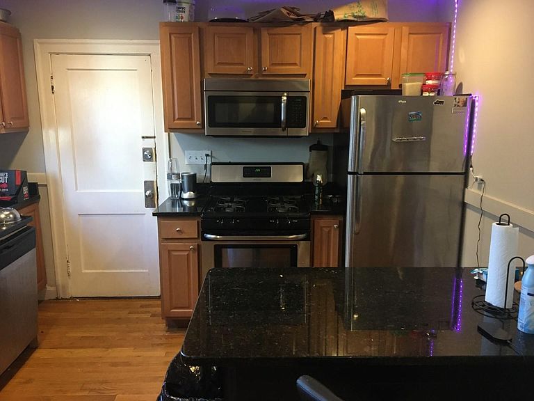 4 Iroquois St, Mission Hill