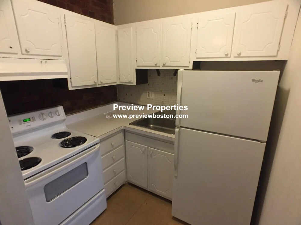 50 South Huntington Ave, Jamaica Plain