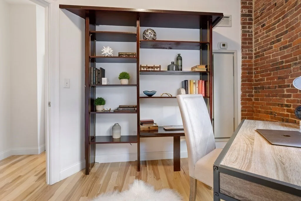 99-105 Broad, Waterfront