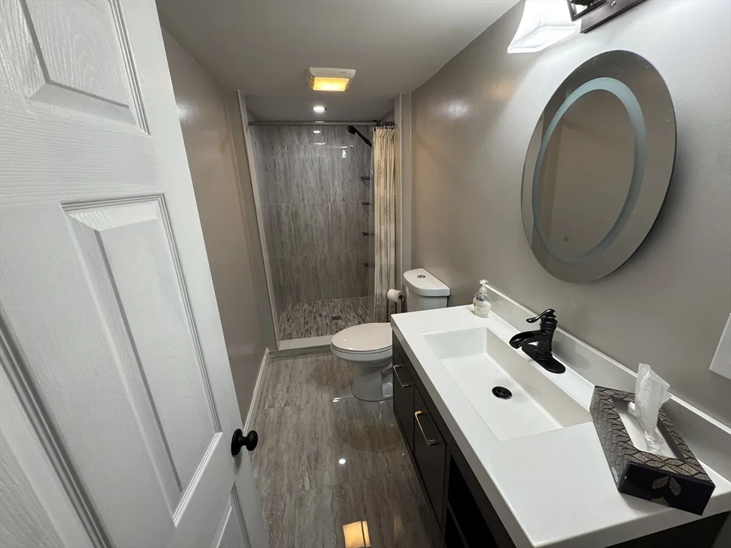 181 Bonad Rd, Chestnut Hill