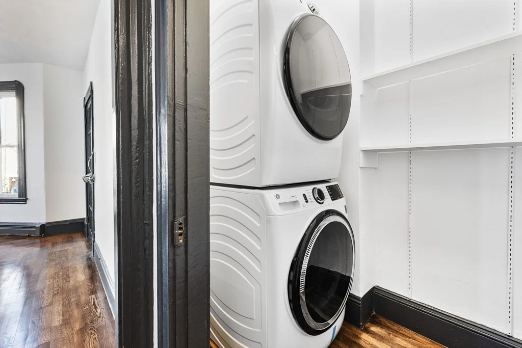 10 Carlton St, Somerville