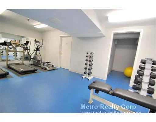 1731 Beacon St, Washington Square