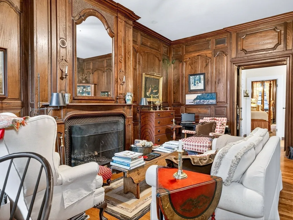 93 Beacon St, Beacon Hill