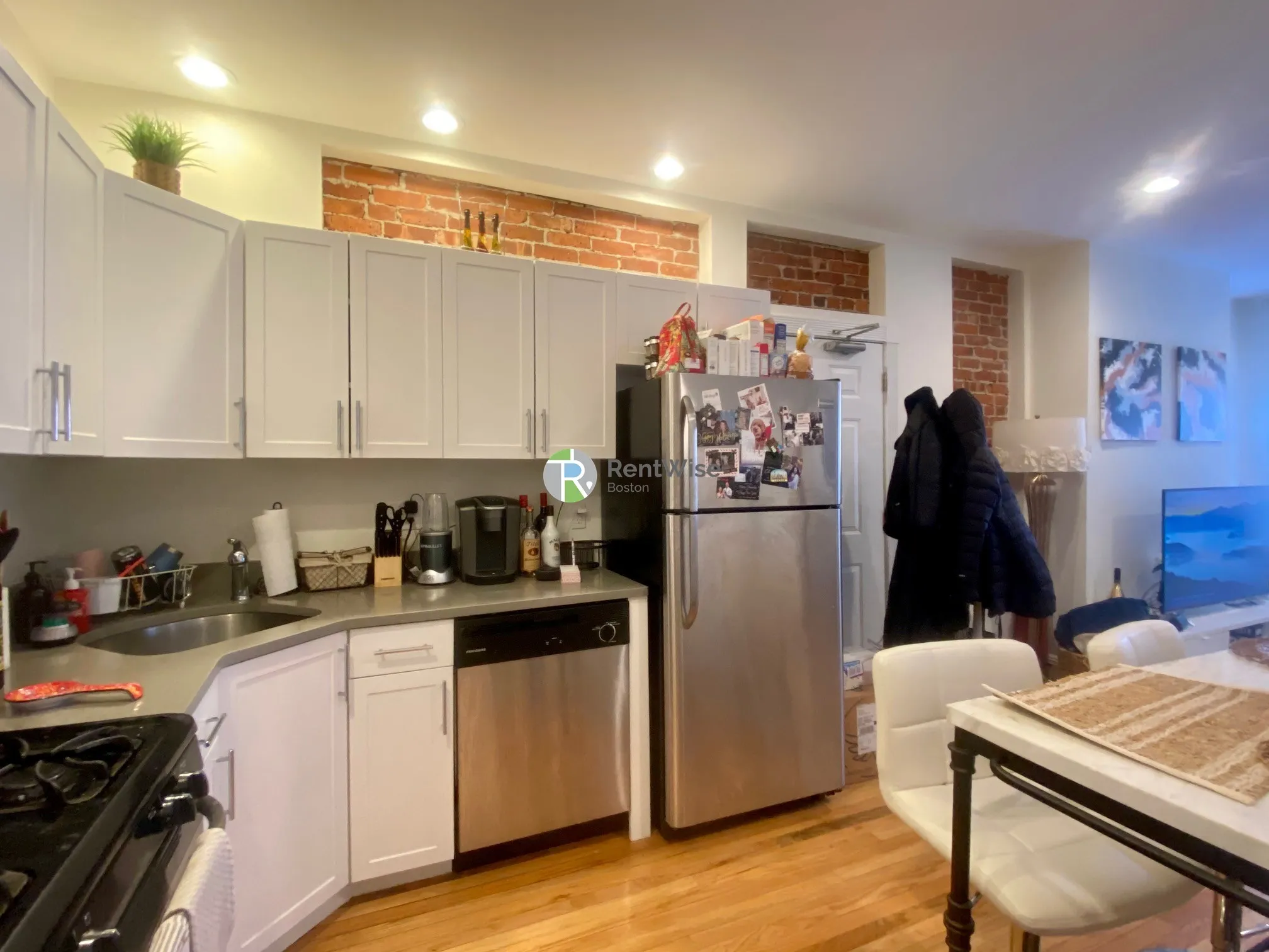 10 Brainerd Rd, Allston