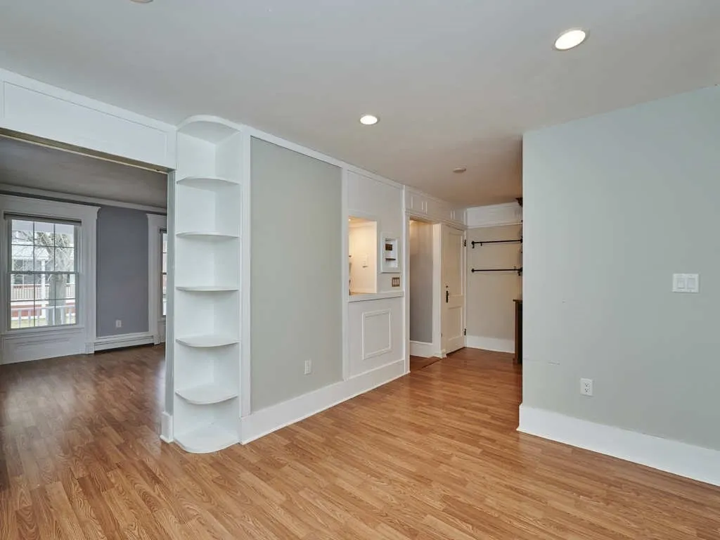 36 E Foster, Melrose