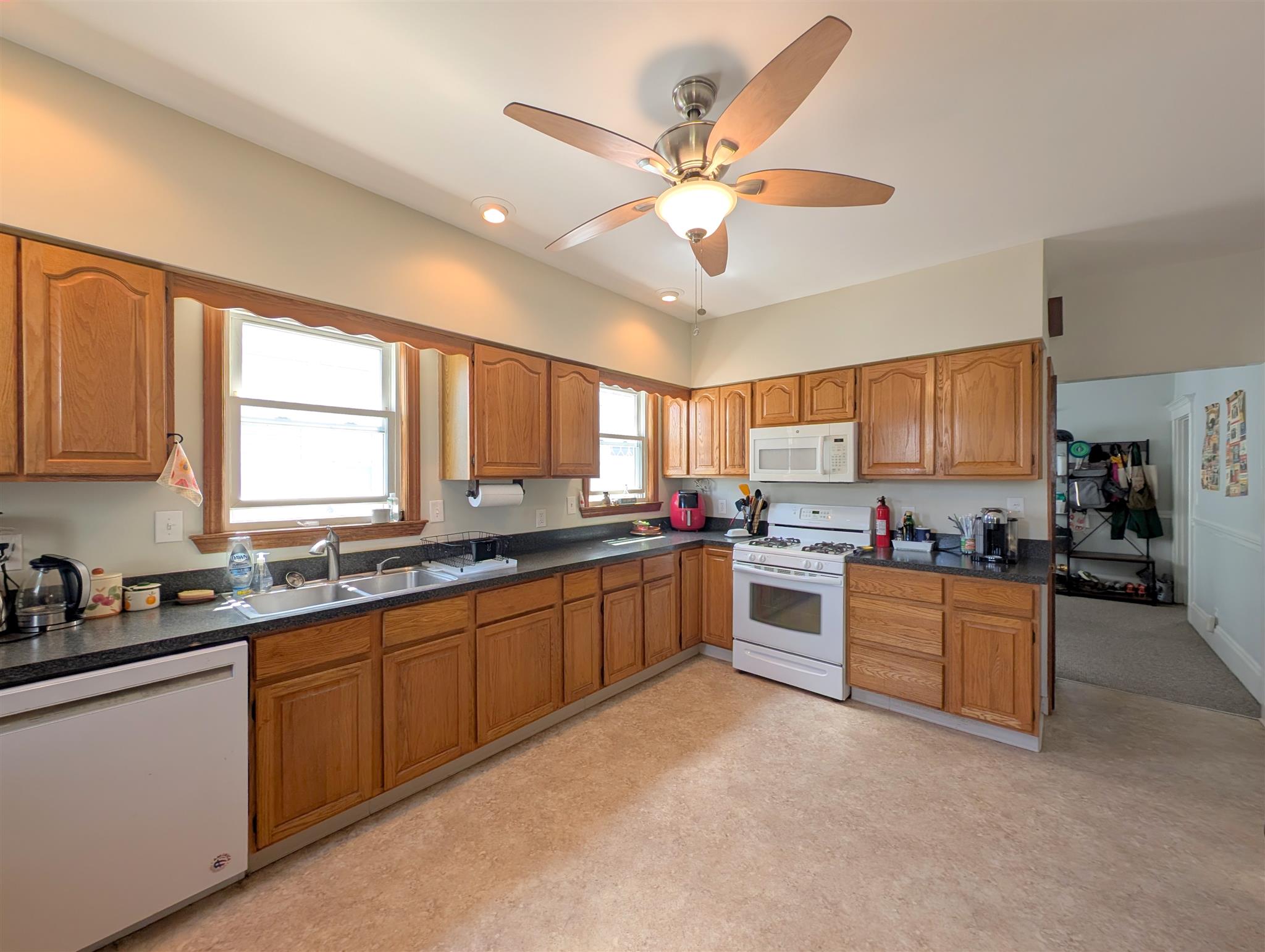 42 Lowden Ave, Powder House Square