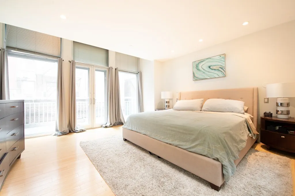 671 Boylston St, Back Bay