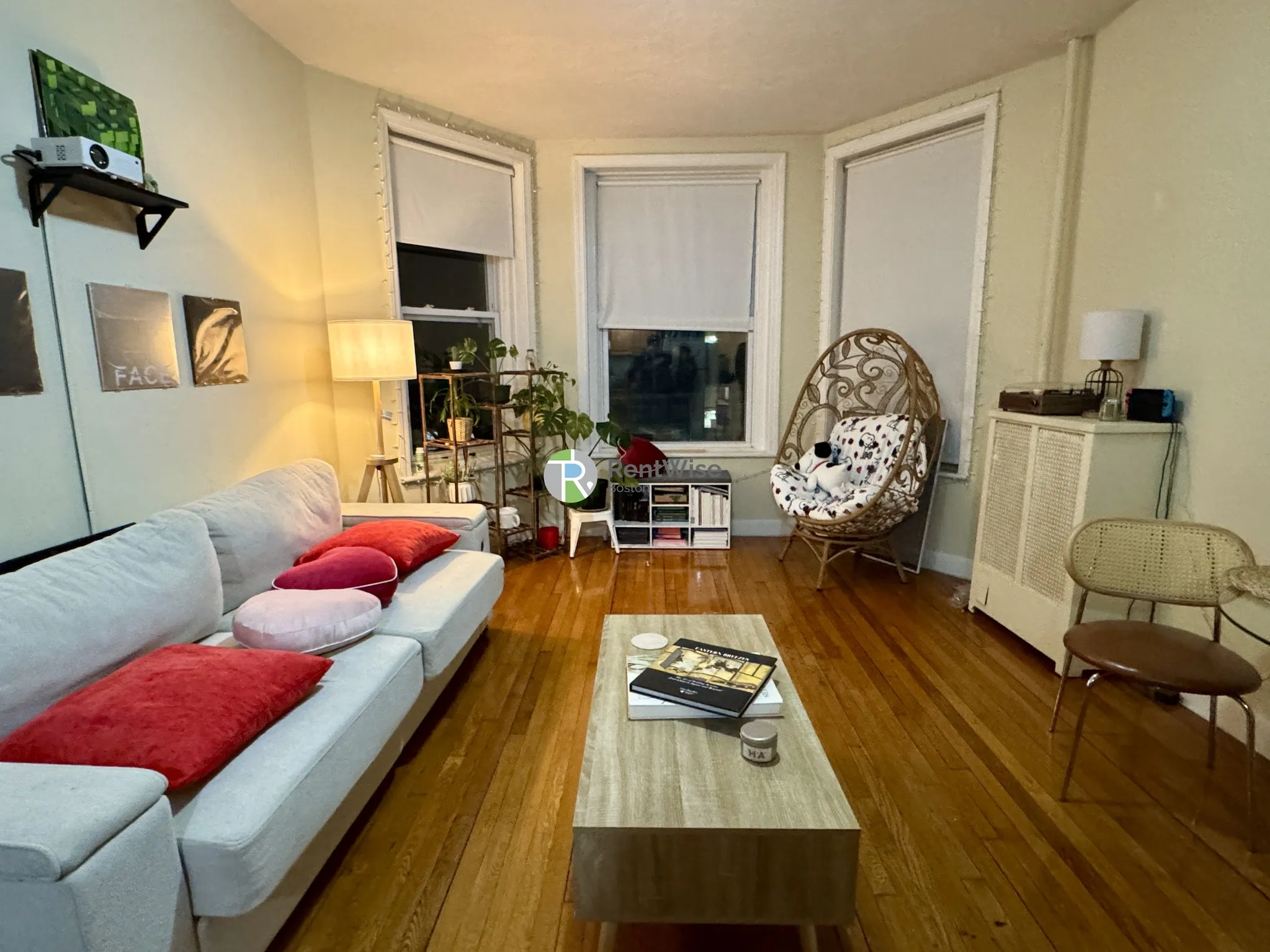 1132 Commonwealth Ave, North Brookline