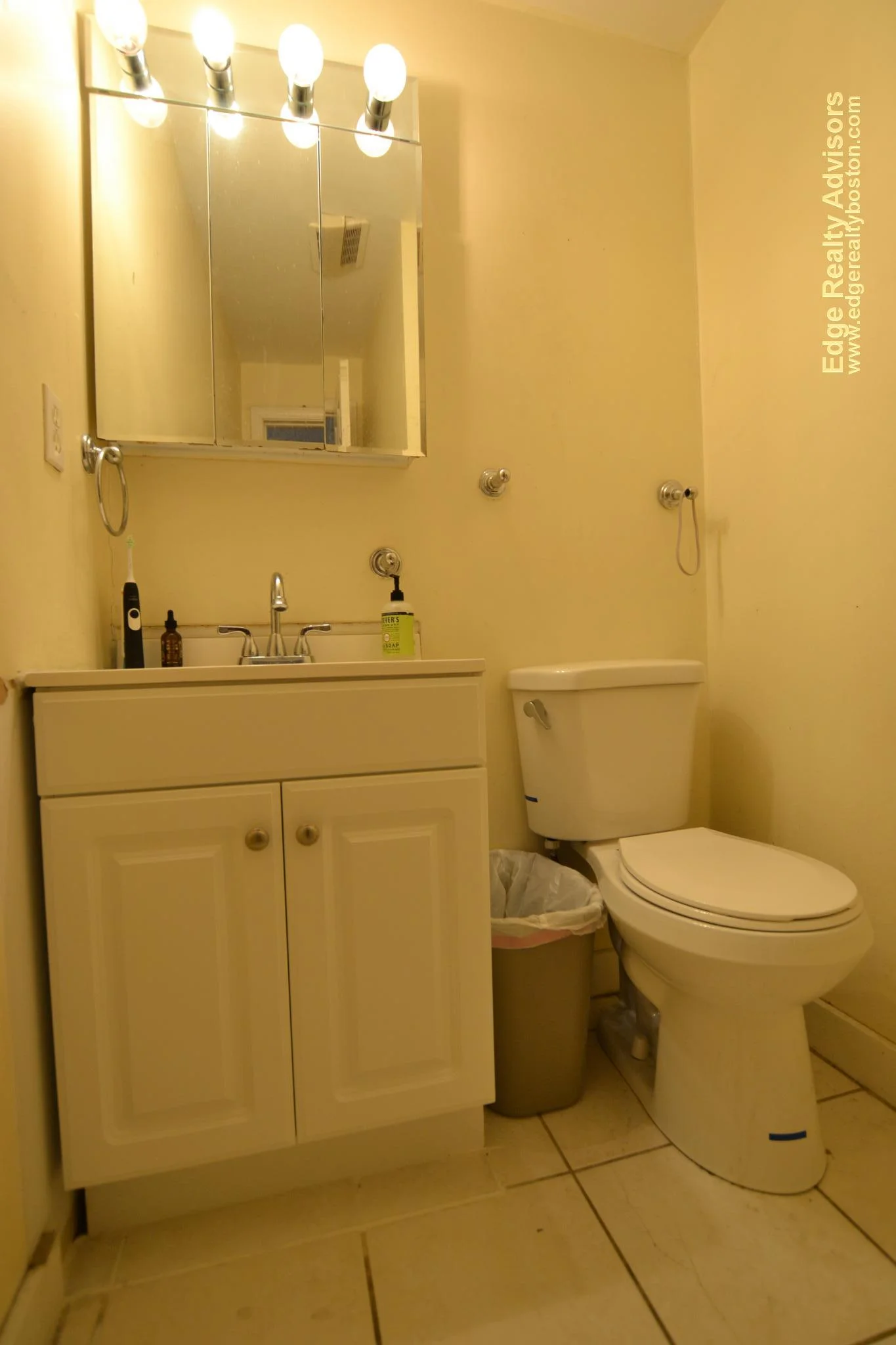 12a Greylock Rd, Allston