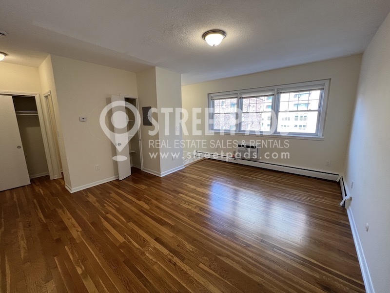 2018 Commonwealth Ave, Brighton