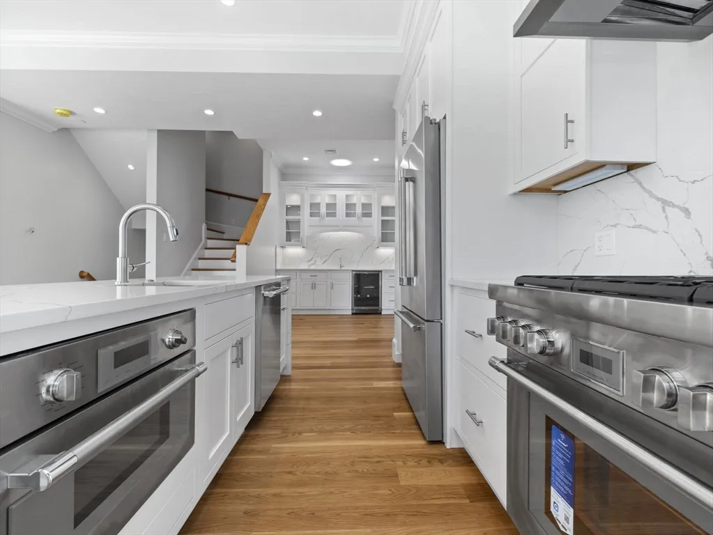 944 East Broadway, South Boston