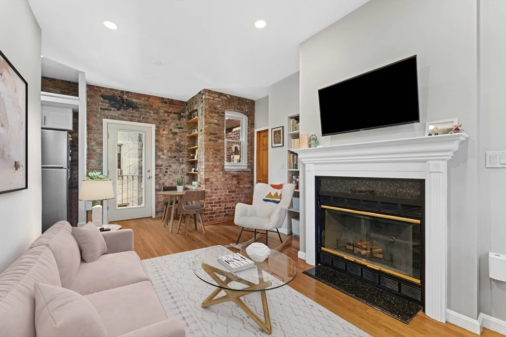 84 W Concord St, South End