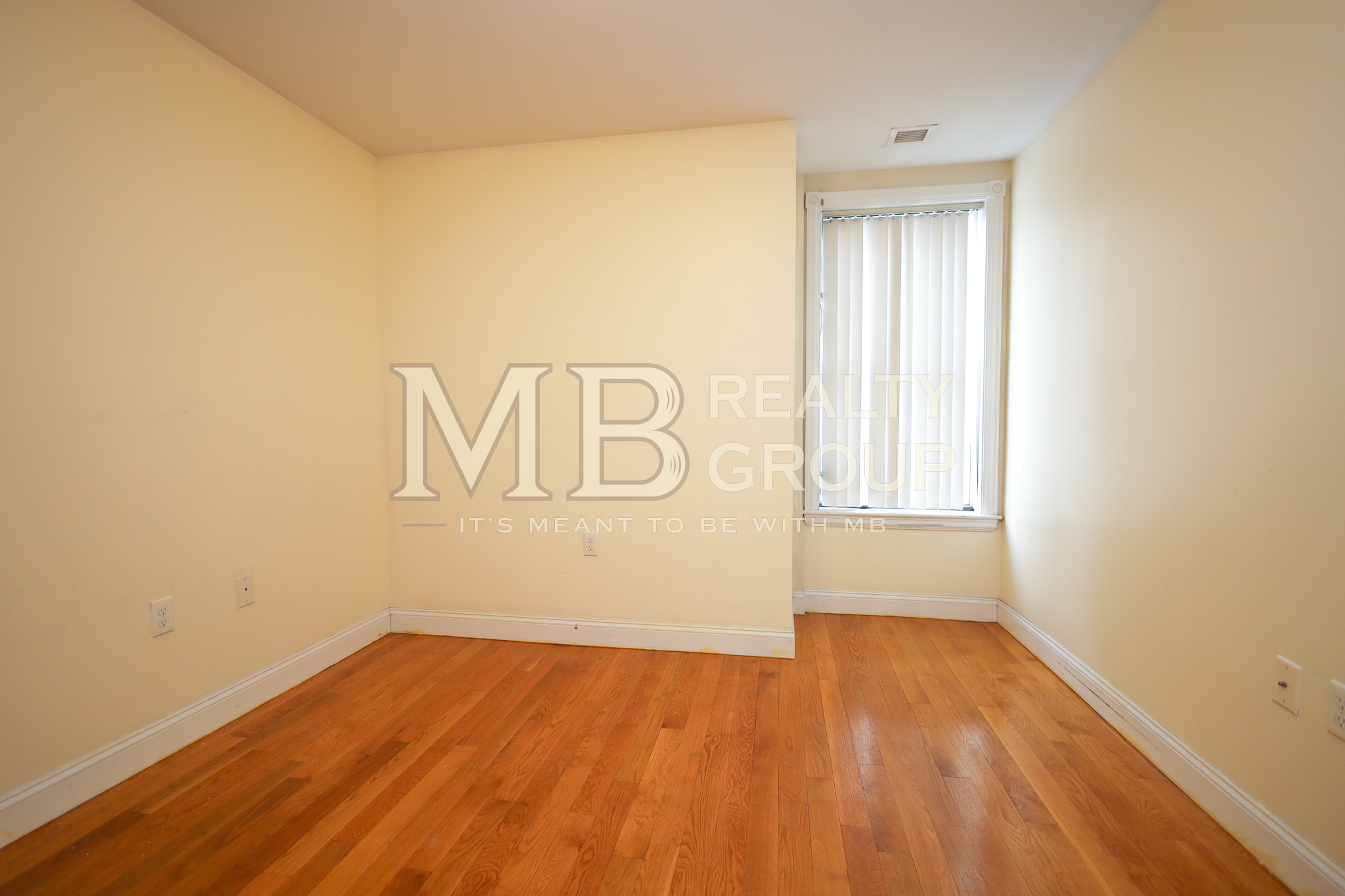 90 Westland Ave, Fenway