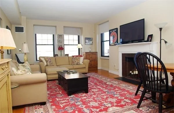 4 Charlesgate E, Back Bay